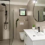 Adelia Apartman Kirmenjak